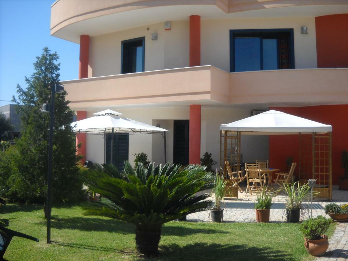ميليندونيو B & B Paradise المظهر الخارجي الصورة